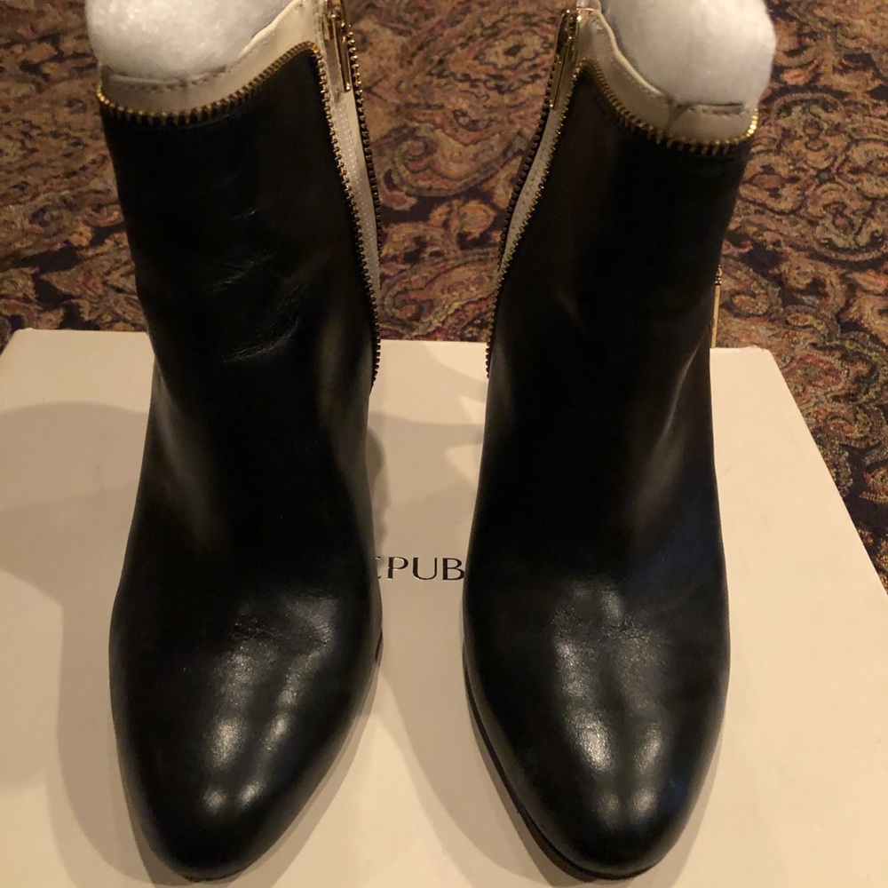 Banana Republic Kamile Zip Women Bootie